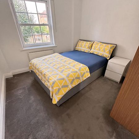 Double Bedroom In Clapham لندن المظهر الخارجي الصورة